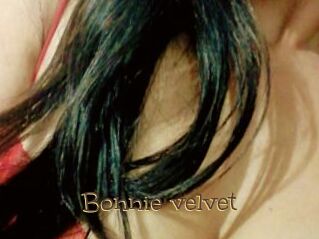 Bonnie_velvet