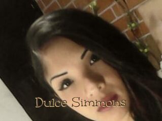 Dulce_Simmons