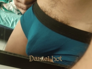 Daniel_hot