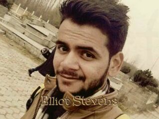 Elliot_Stevens