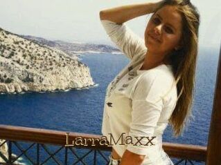 LarraMaxx