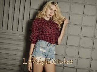 LovelyBlondee