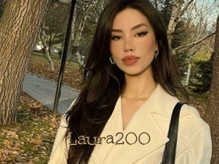Laura200