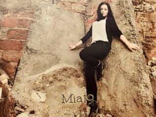 Mia19