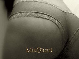 MiaBlunt