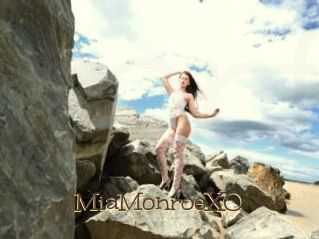 MiaMonroeXO