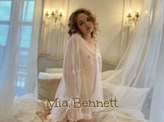 Mia_Bennett