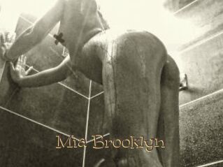Mia_Brooklyn