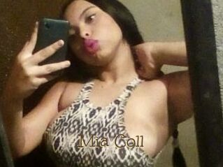 Mia_Coll