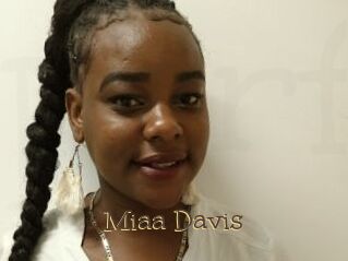 Miaa_Davis