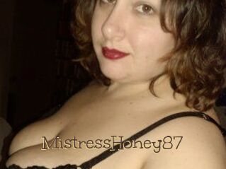 MistressHoney87