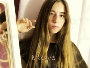 Monica_