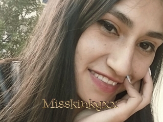 Misskinkyxx