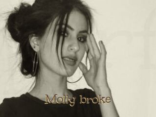 Molly_broke