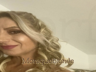 Moniqueblonde