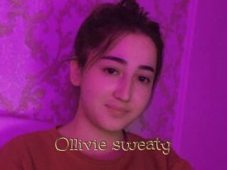 Ollivie_sweaty