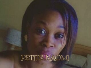 PETITE_NAOMI