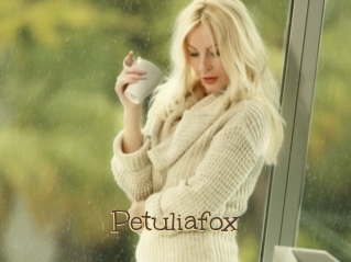 Petuliafox
