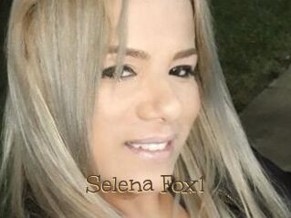 Selena_Fox1