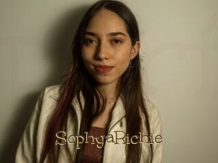 SophyaRichie