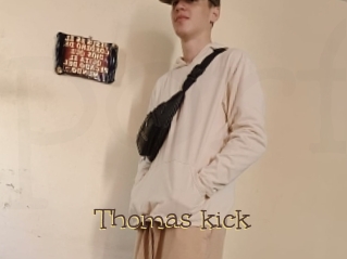 Thomas_kick