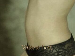 Valerie_hott