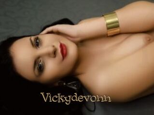 Vickydevonn
